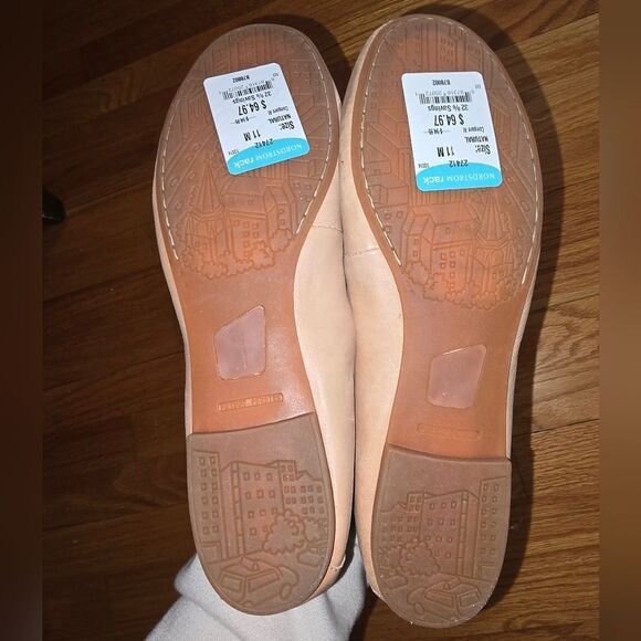 Born Ballet Flats Womans Size 11 - Picture 6 of 7